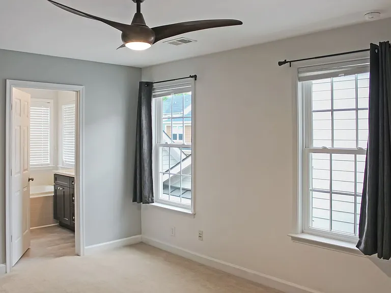 1023 Farrow Dr — Photo 18
