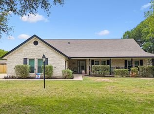 114 Cedar Dr, Mountain City, TX 78610
