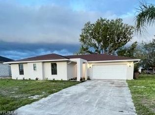 317 NE 19th Ave, Cape Coral, FL 33909
