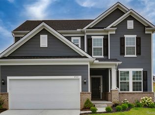 4568 Paradise Pkwy, Milford, MI 48381