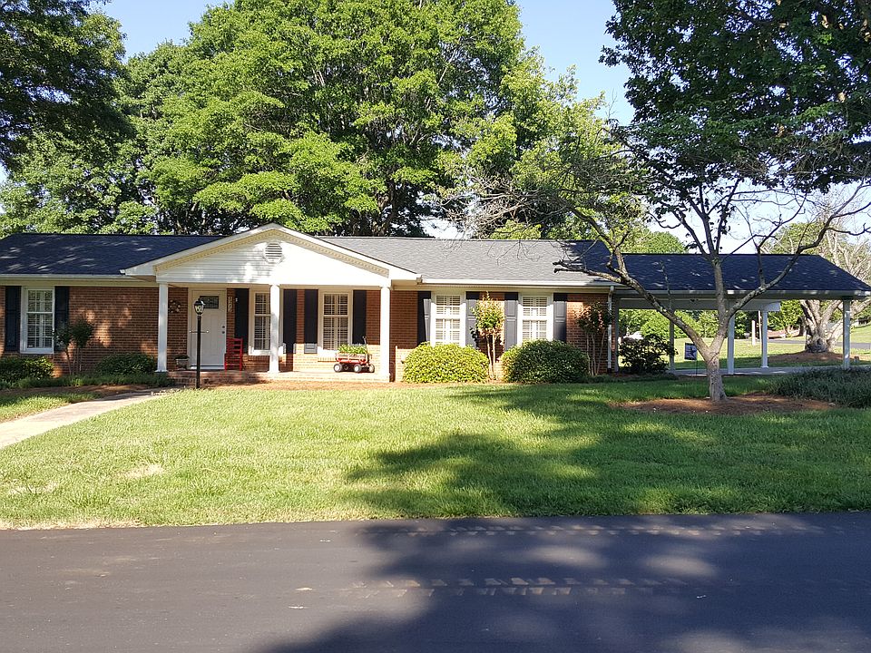 1st image of 212 Johnston Dr
