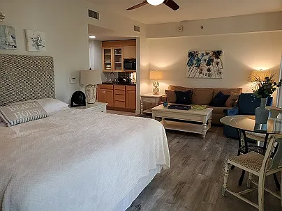 Oversized Studio