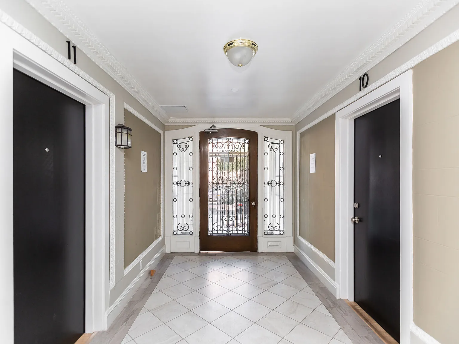 355 Laguna — Photo 3