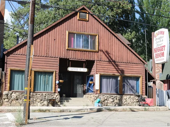 39204 N Shore Dr, Fawnskin, CA 92333