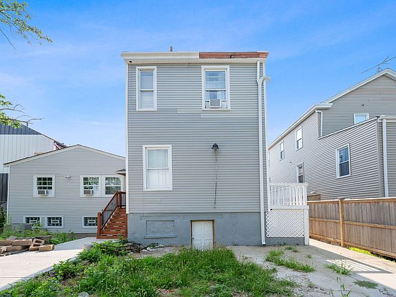 5th image of 2413 Kenton St #2