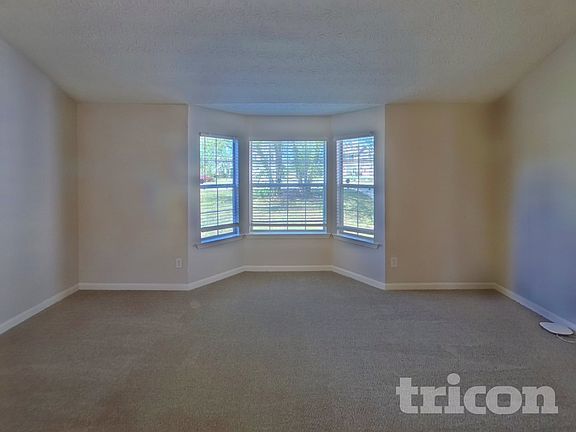 2nd image of 1612 Zacharys Way