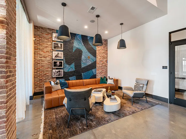 Evolve Huntersville — Photo 10