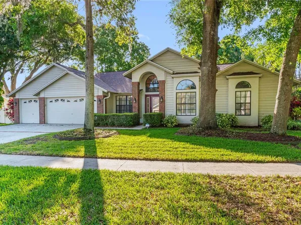 2305 Eagle Bluff Dr, Valrico, FL 33596