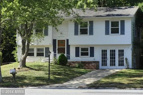 417 University Dr photo 1