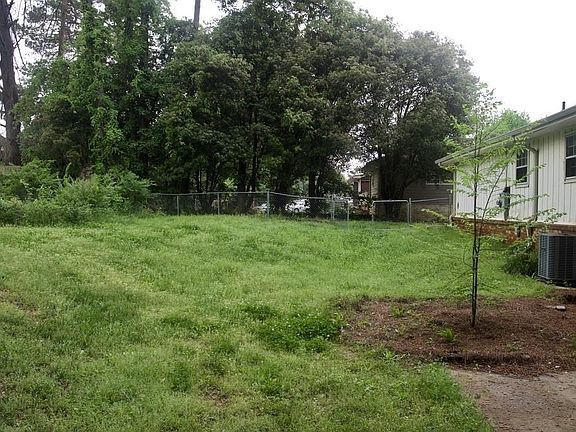 4th image of 899 Sugar Creek Dr SE
