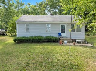 2824 Mulberry Ln, Saint Charles, MO 63303