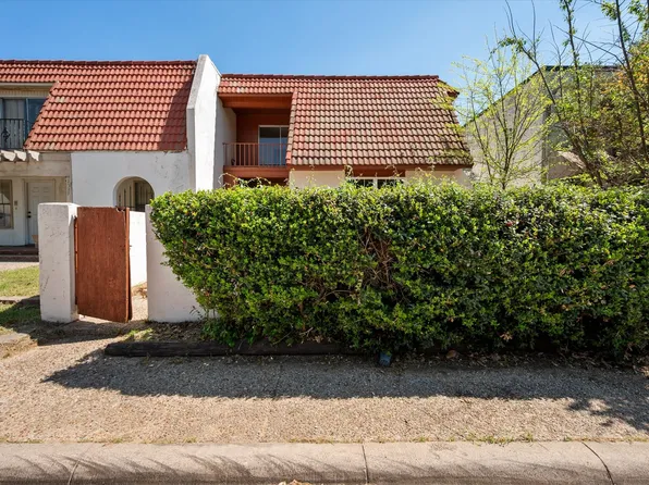 2229 Seville Ct, Dalworthington Gardens, TX 76013