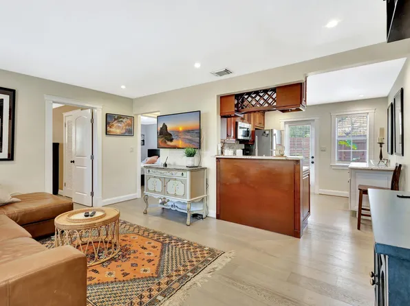 227 NE 12th St, Delray Beach, FL