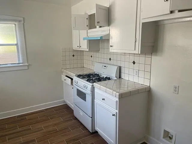 61 El Nido Ave — Photo 4