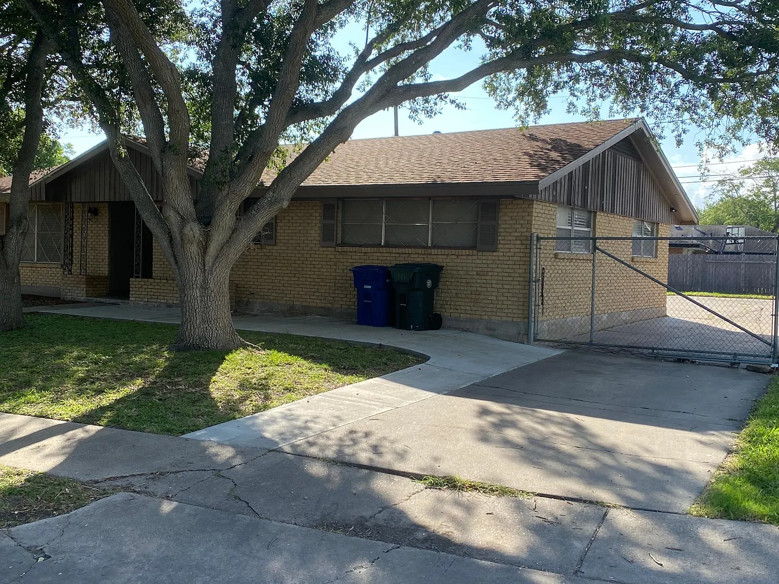 3 bed, 1674 sqft, $1,895 — Photo 2