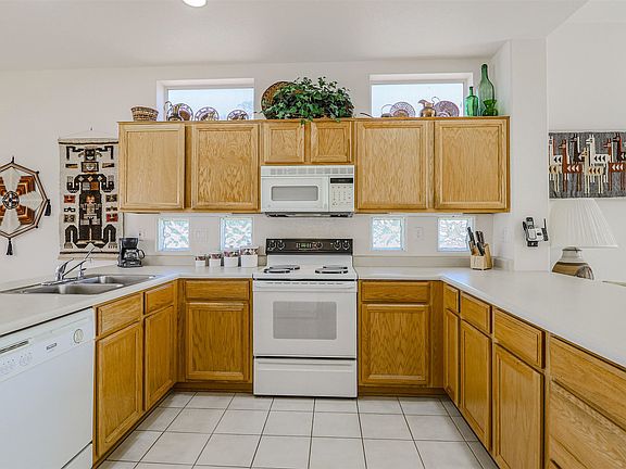3rd image of 21802 N Montego Dr