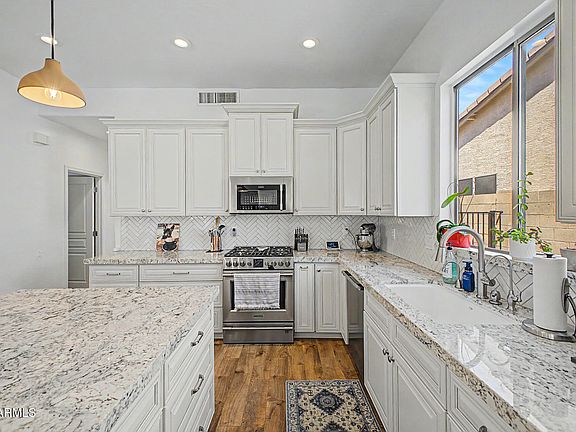 5th image of 545 S LEMON Court
