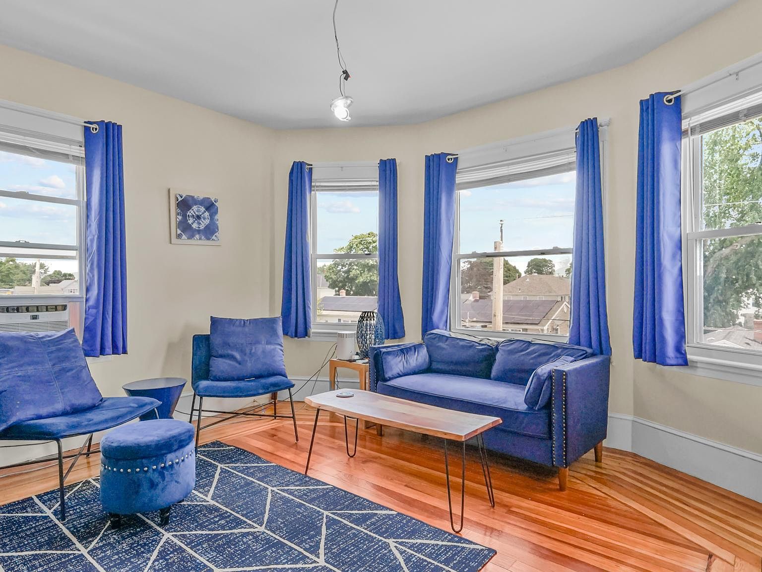 74 Booth Ave FLOOR 3, Pawtucket, RI 02861 Zillow