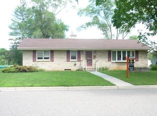 116 Prairie Ave, Prairie Du Sac, WI 53578