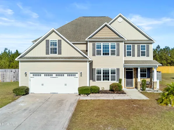 202 Southern Dunes Drive, Maple Hill, NC 28454