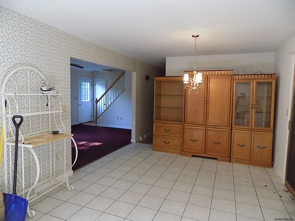 2nd image of 41 Stewart Dr