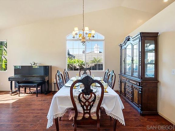 5th image of 1992 Ridge Way Gln