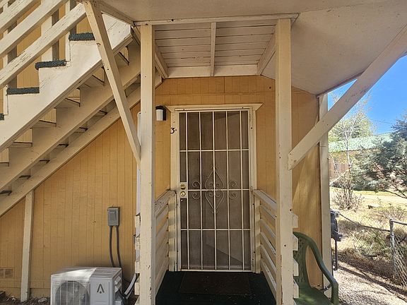 2nd image of 115 S Evergreen Rd #3
