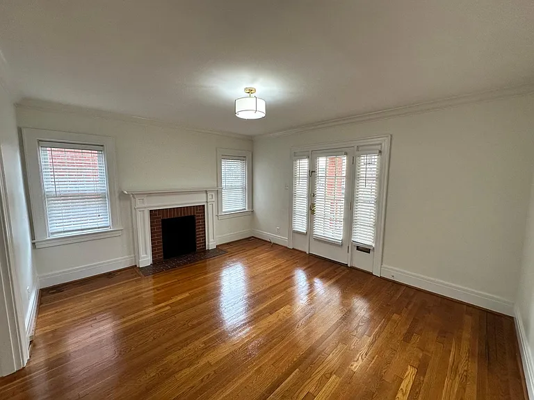 807 E High St #2 — Photo 8