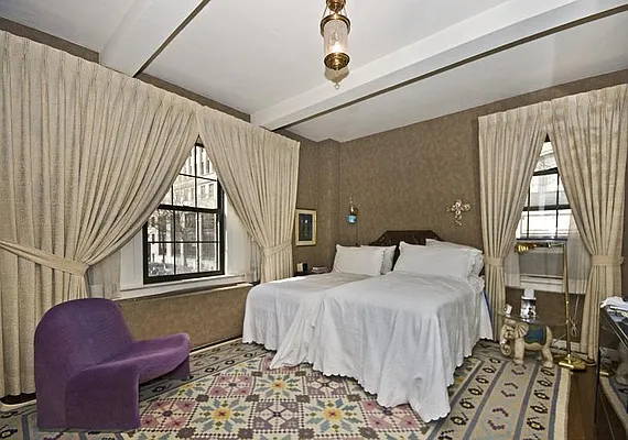 Sold by Buchbinder & Warren | media 20