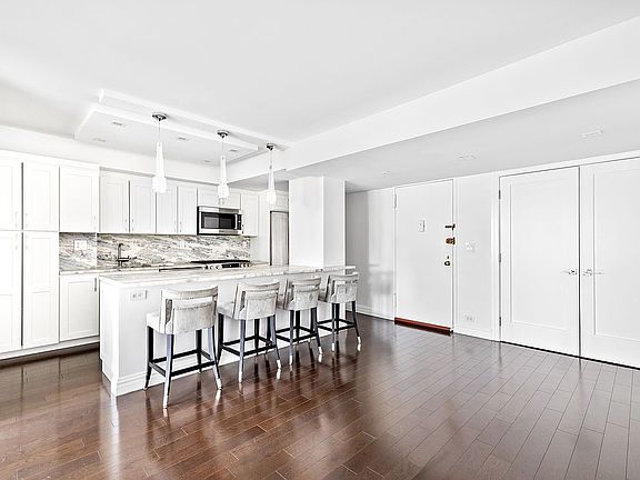 3rd image of 345 E 81st St APT 17E