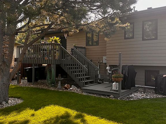 4th image of 226 Laredo Dr