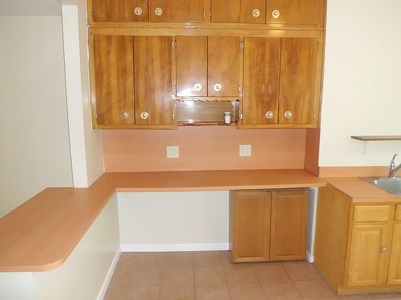 4th image of 359A 20th St #2