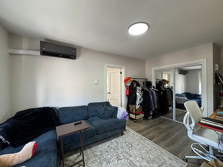 103 Maplewood Ave #4 — Photo 4