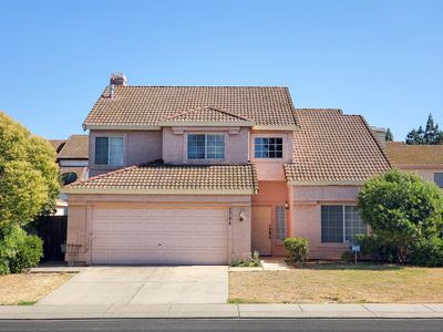 1704 Volendam Ave, Modesto, CA, 95356