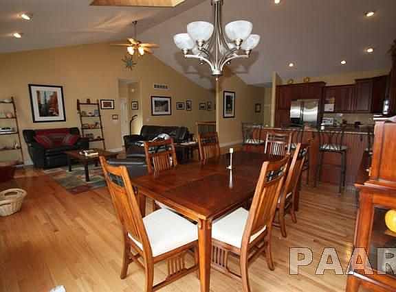 4th image of 2428 W Chandler Ct