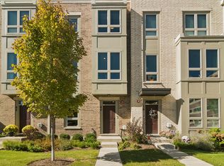 40 S Highland Ave, Arlington Heights, IL 60005
