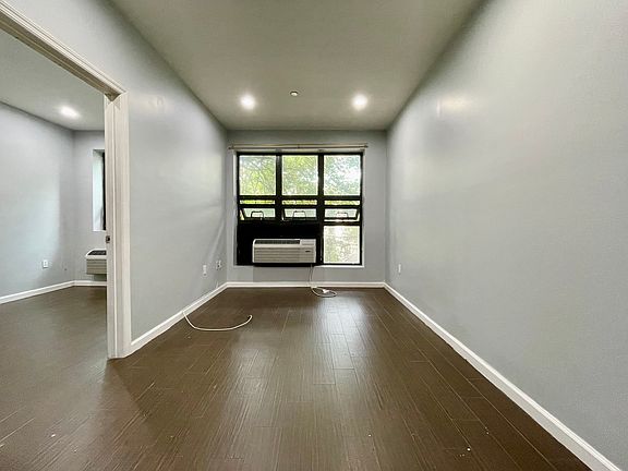 5th image of 615 Saint Johns Pl #2R