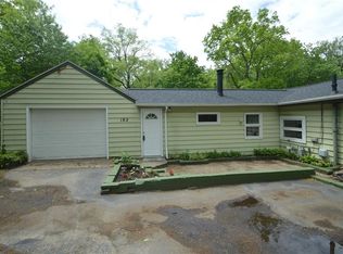 182 Trelawne Dr, Rochester, NY 14622