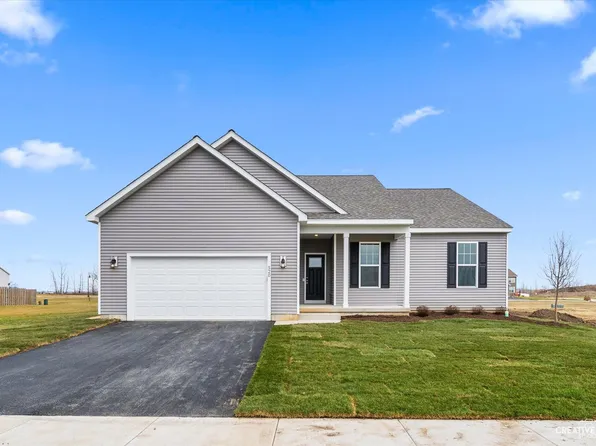 513 S Hahn Dr, Cortland, IL 60112