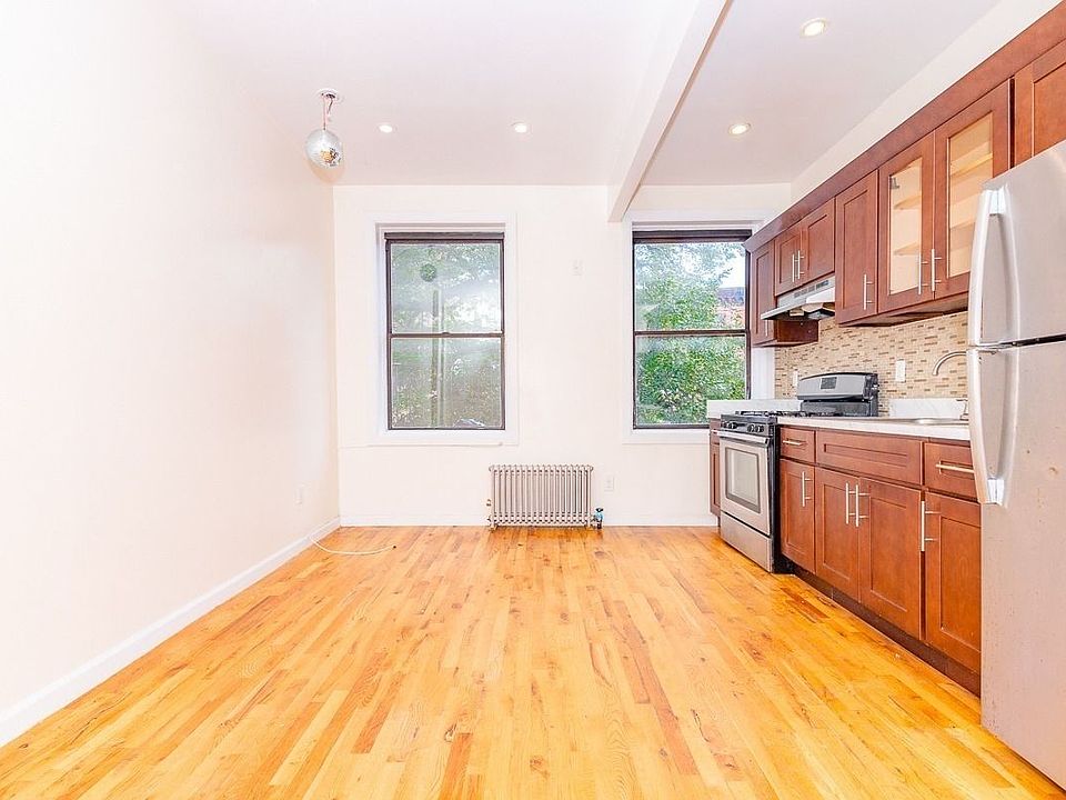 1st image of 170 New York Ave #12XX