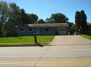 2679 Division St, Burlington, IA 52601