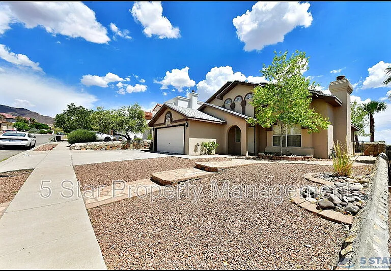 6372 Franklin Ridge Dr — Photo 1