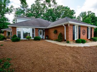 325 N Farm Dr, Alpharetta, GA 30004