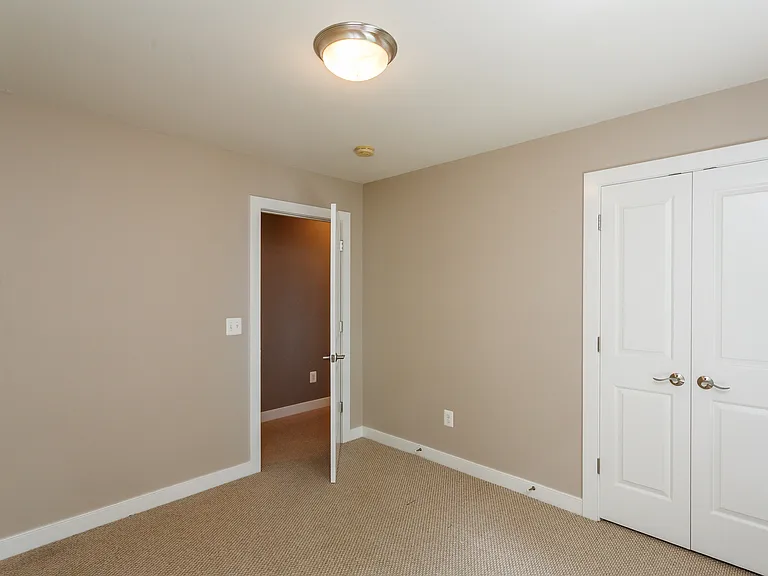 154 Brookwood Dr — Photo 23