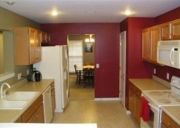 5th image of 1076 Rivermeade Dr
