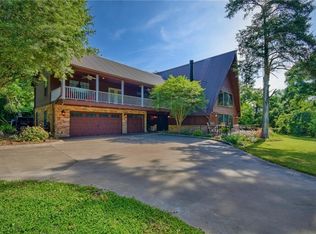 306 Hickory Bend Rd, Brenham, TX 77833