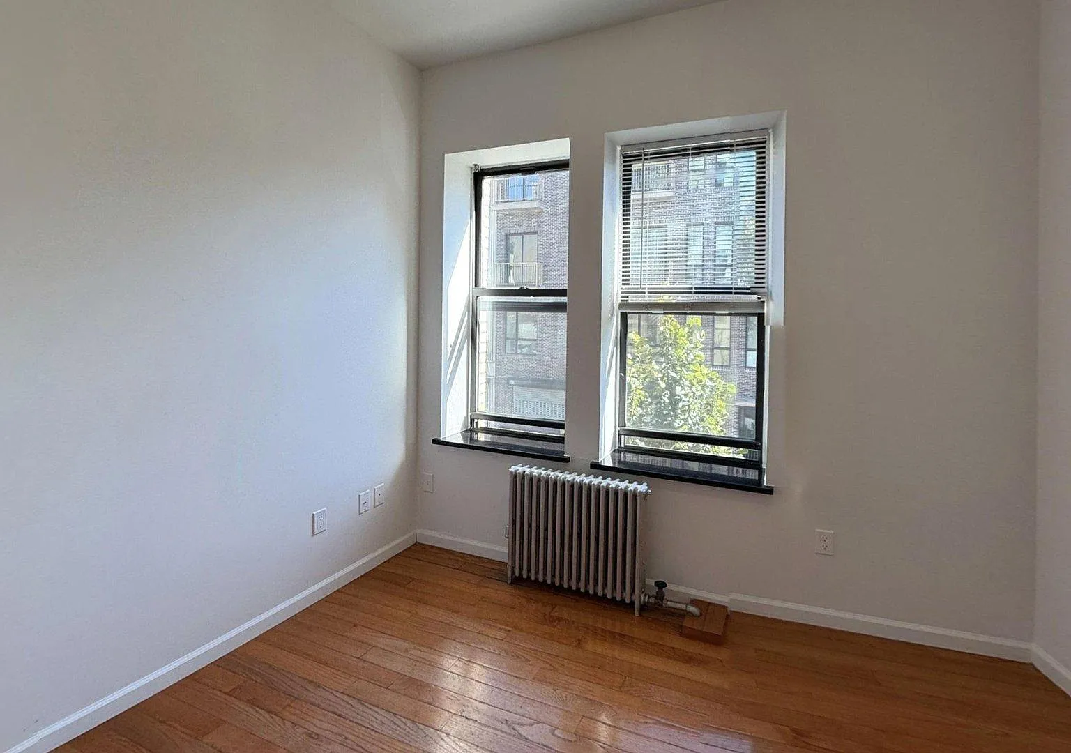 87 Graham Avenue — Photo 3
