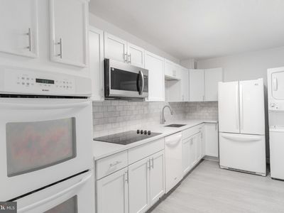 205 Yoakum Pkwy UNIT 822, Alexandria, VA, 22304