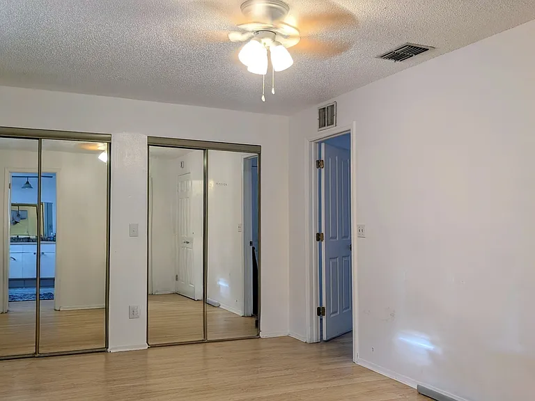 4550 Debbie Ln — Photo 6