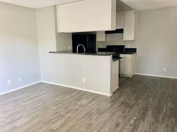2nd image of 374 Shults St #205